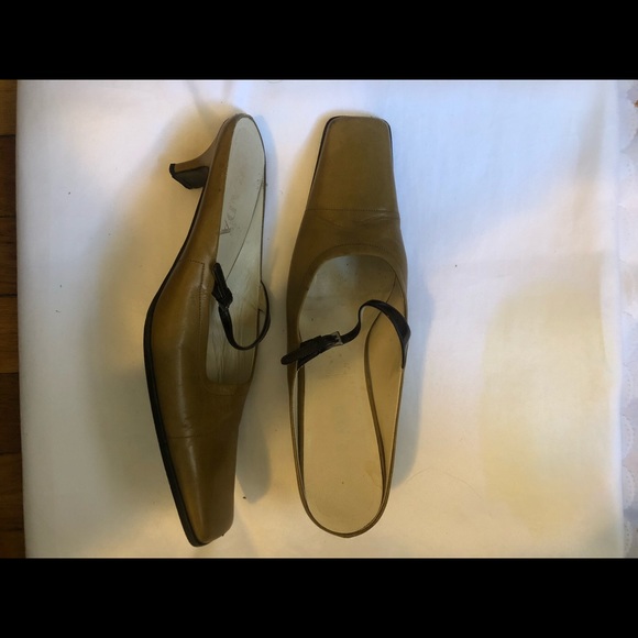 Prada Vintage Tan Kitten Heels with Strap - Picture 7 of 8